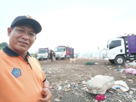 Berkat Donatur, Tumpukan sampah di TPST Banjar Dinas Asah berhasil dipindahkan